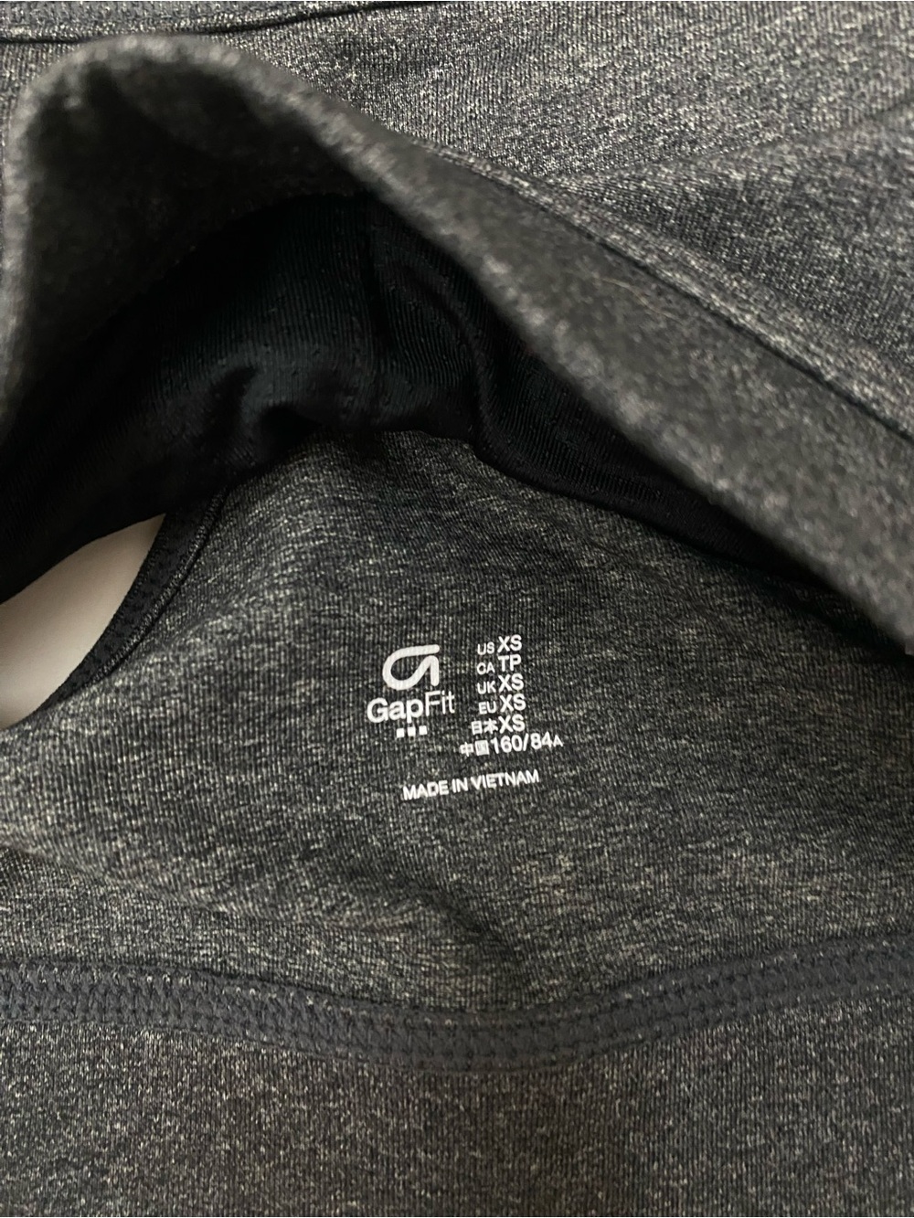 GapFit Racerback Sports Bra - Picture 3 of 4